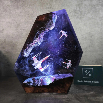 Crimson Flight – Handmade Resin Lamp
